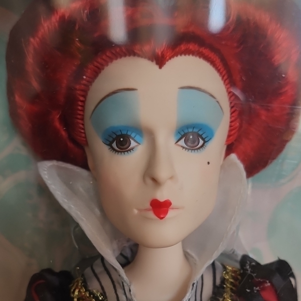 Disney Alice Through the Looking Glass Doll 2016 Queen Of Hearts